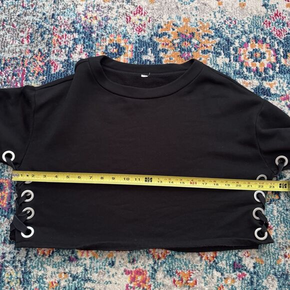 Alo Yoga Black Suspension Lace-Up Cropped Pullover Sweater Size Small* - Picture 5 of 6
